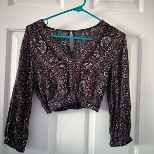American Eagle Floral Dressy Crop Top